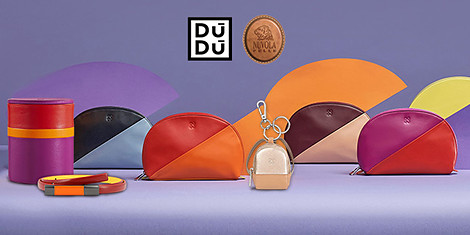 DuDu, Nuvola Pelle - модно вдъхновение с цветен аксесоар снимка