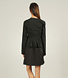 Черно сако с асиметрично закопчаване-1 снимка