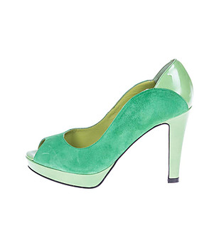 Зелени дамски кожени обувки Nova снимка