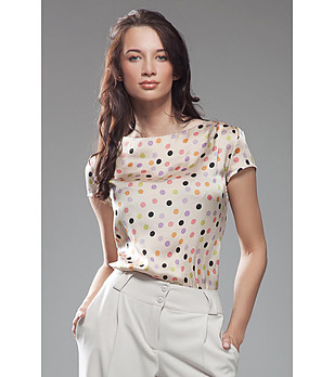 Дамска блуза в цвят екрю на точки снимка