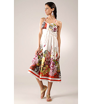 Бяла рокля с флорални мотиви Fulvati снимка