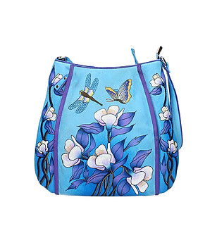Синя кожена дамска чанта с ръчно рисувани цветя снимка