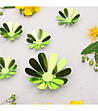 Комплект от 12 броя зелени декоративни цветя-1 снимка