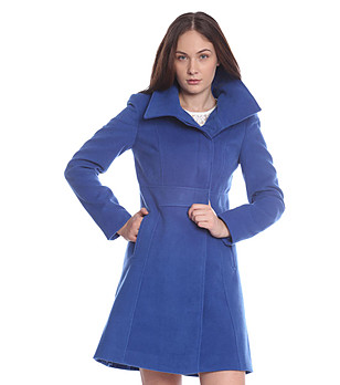 Синьо дамско палто Mariela снимка