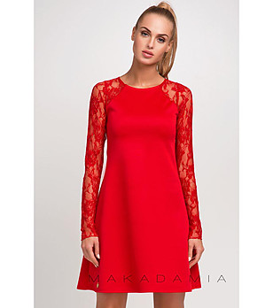 Червена рокля с дантела Pipa снимка