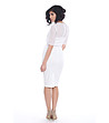 Бяла рокля с вталена линия-4 снимка