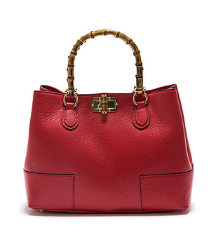 Червена дамска кожена чанта Roxana снимка