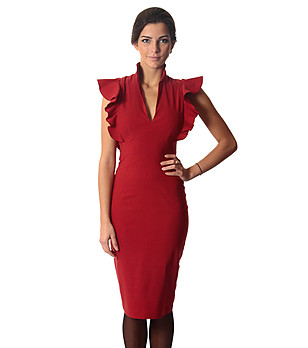 Червена рокля с къдрички от Vivi Boutique снимка