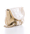 Бежова кожена дамска чанта с капак-2 снимка