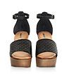 Черни кожени дамски сандали с релеф-1 снимка
