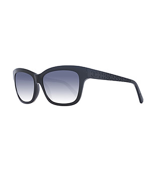 Черни дамски слънчеви очила с ефектни дръжки снимка