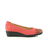 Дамски велурени обувки в цвят корал Leona-0 снимка