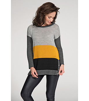 Дамски пуловер в сиви нюанси, черно и цвят мед снимка