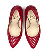 Кожени дамски обувки в цвят бордо на точки-1 снимка