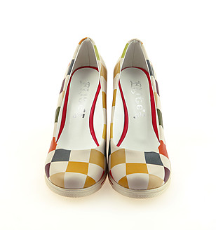 Дамски обувки на платформа с принт Цветни квадрати снимка