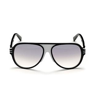 Слънчеви очила авиатор в черно и пречупено бяло снимка