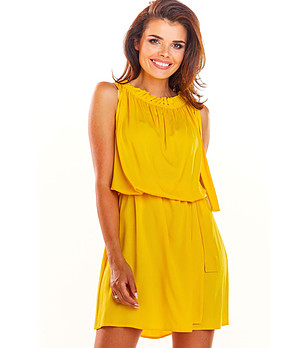 Лятна къса рокля в жълто Lamia снимка