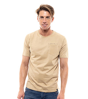 Памучна мъжка тениска в бежово с джоб Marek снимка