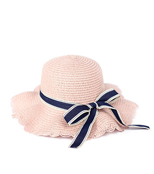 Розова детска шапка с тъмносиня лента Tilina снимка