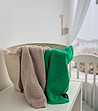 Бебешко пухкаво одеяло в зелен нюанс-2 снимка