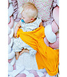 Жълто бебешко одеяло от фино плетиво-0 снимка