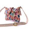 Многоцветна дамска кожена чанта с флорални мотиви Mariela-2 снимка