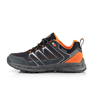 Unisex софтшел маратонки в черно и оранжево Haire снимка