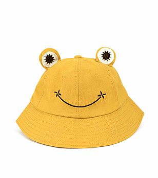 Памучна шапка в цвят горчица с дизайн Жабка снимка