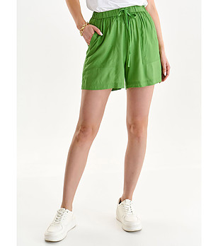 Зелени дамски къси панталонки Pralina снимка