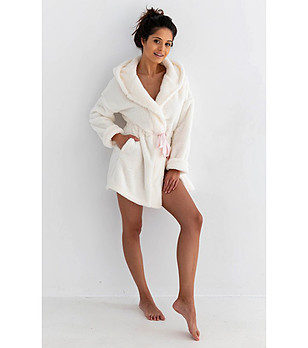 Дамски пухкав халат в екрю Sephora снимка