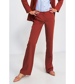 Дамски панталон с цвят керемида Raula снимка