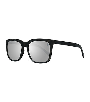 Мъжки слънчеви очила с черни рамки с поляризация снимка