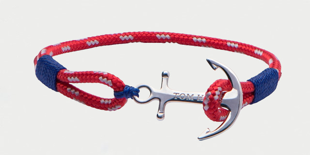 Добави шик излъчване за визията си с нова гривна снимка