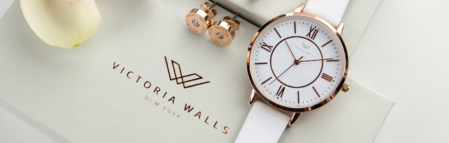 Victoria Walls - точния шик с точния часовник снимка