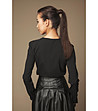 Черна дамска блуза с обло деколте-1 снимка