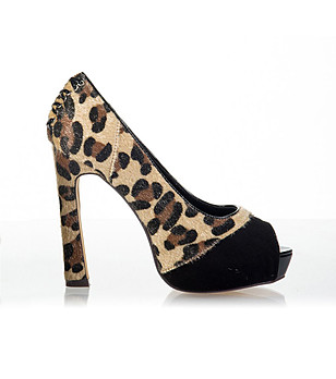 Дамски обувки Matilda с леопардови шарки снимка