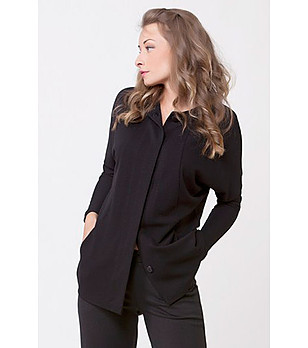 Черна дамска жилетка снимка