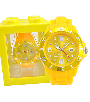 Жълт дамски часовник със Swarovski кристали Tina снимка
