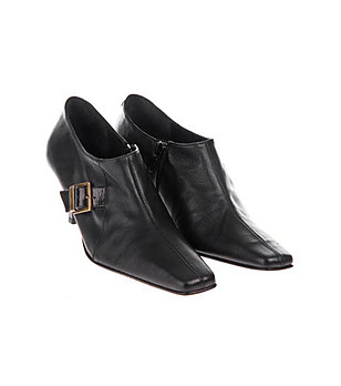 Дамски обувки от естествена кожа в черно с катарама снимка
