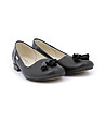 Черни дамски кожени обувки с перфорации Mika-1 снимка