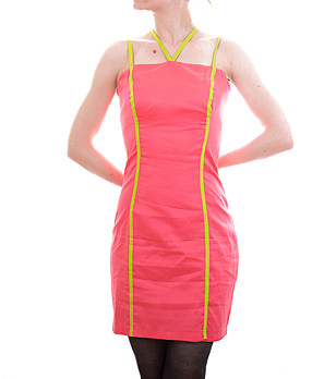 Памучна цикламена рокля с контрастни ленти снимка