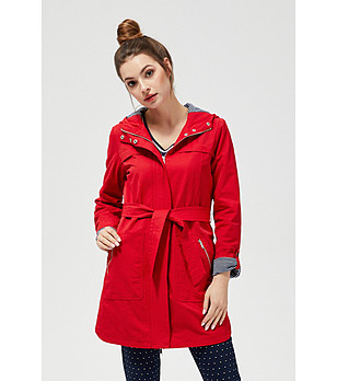 Червено дамско яке с памук снимка