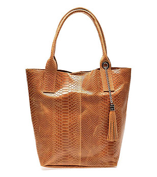 Дамска чанта с релеф в цвят коняк Lornita снимка