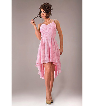 Асиметрична рокля в розово на точки снимка