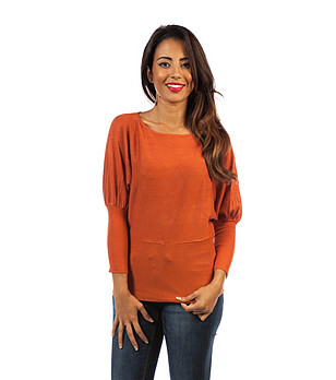 Дамска блуза в оранжево снимка
