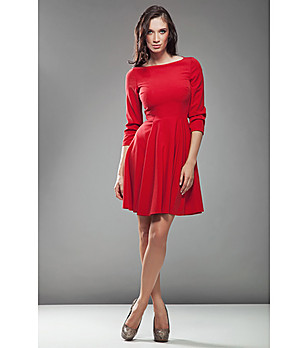 Червена клоширана рокля Zira снимка