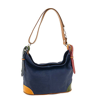 Синя кожена дамска чанта с контрастни елементи снимка