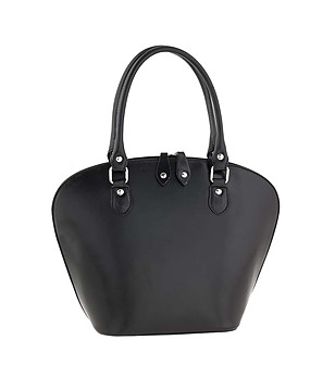 Черна кожена дамска чанта с трапецовидна форма снимка