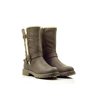 Дамски ботуши в кафяв нюанс снимка