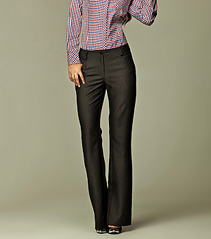 Черен дамски панталон със стилен дизайн снимка
